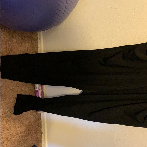 Black jumpsuit with pockets - Picture 2 of 4